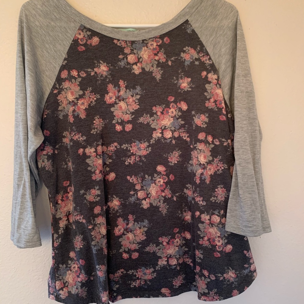 3/4 Sleeve Shirt